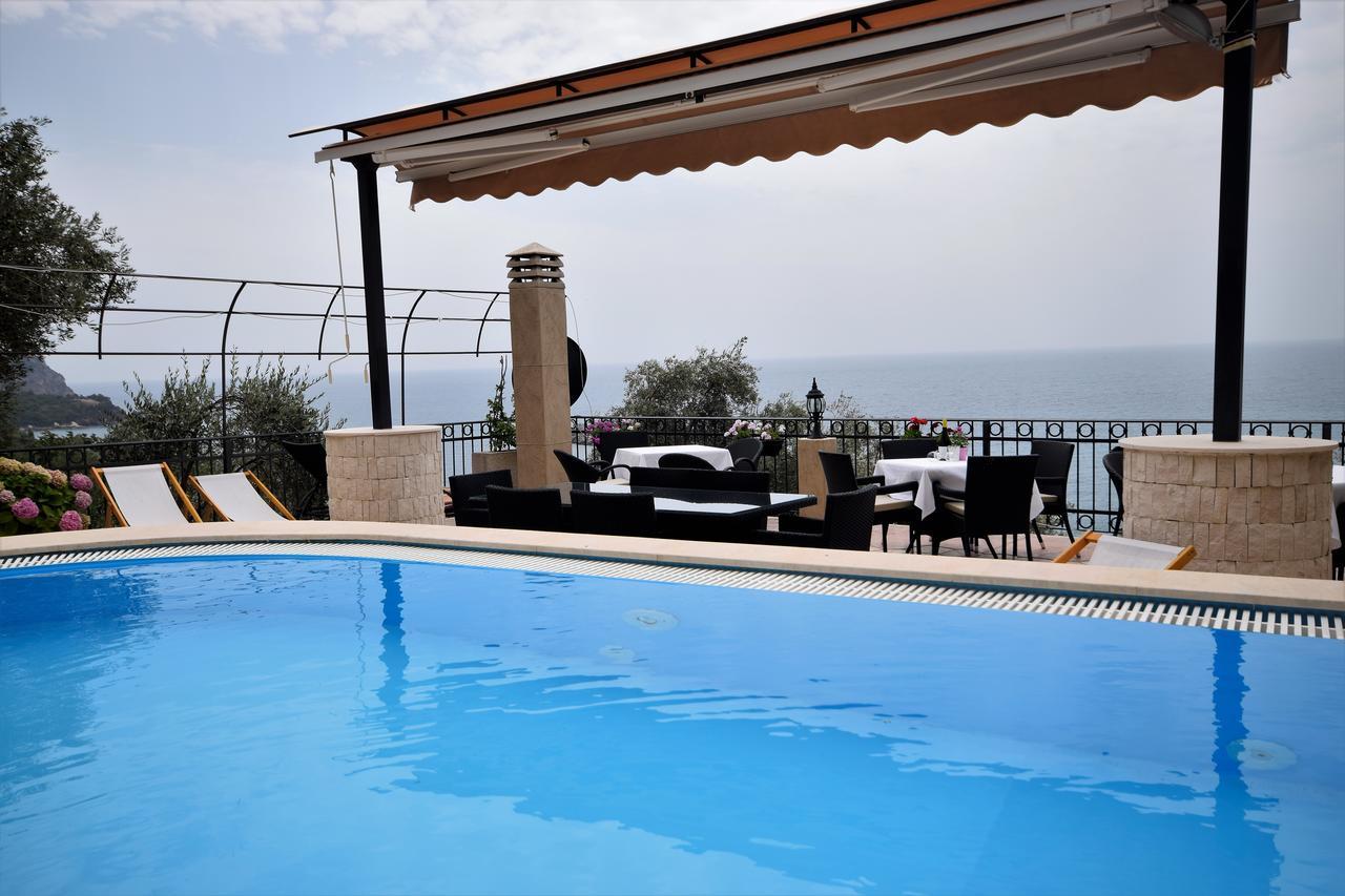 Monte Perla Residence Sveti Stefan Eksteriør bilde